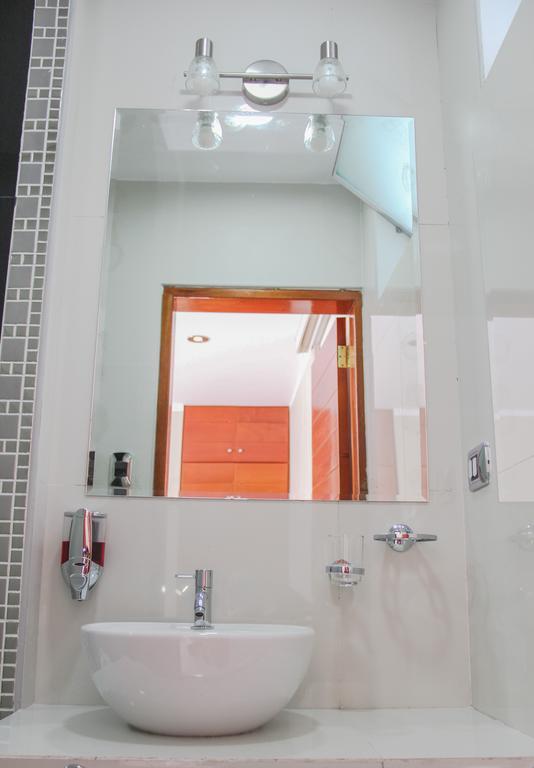 Bora Hotel Iquitos Oda fotoğraf